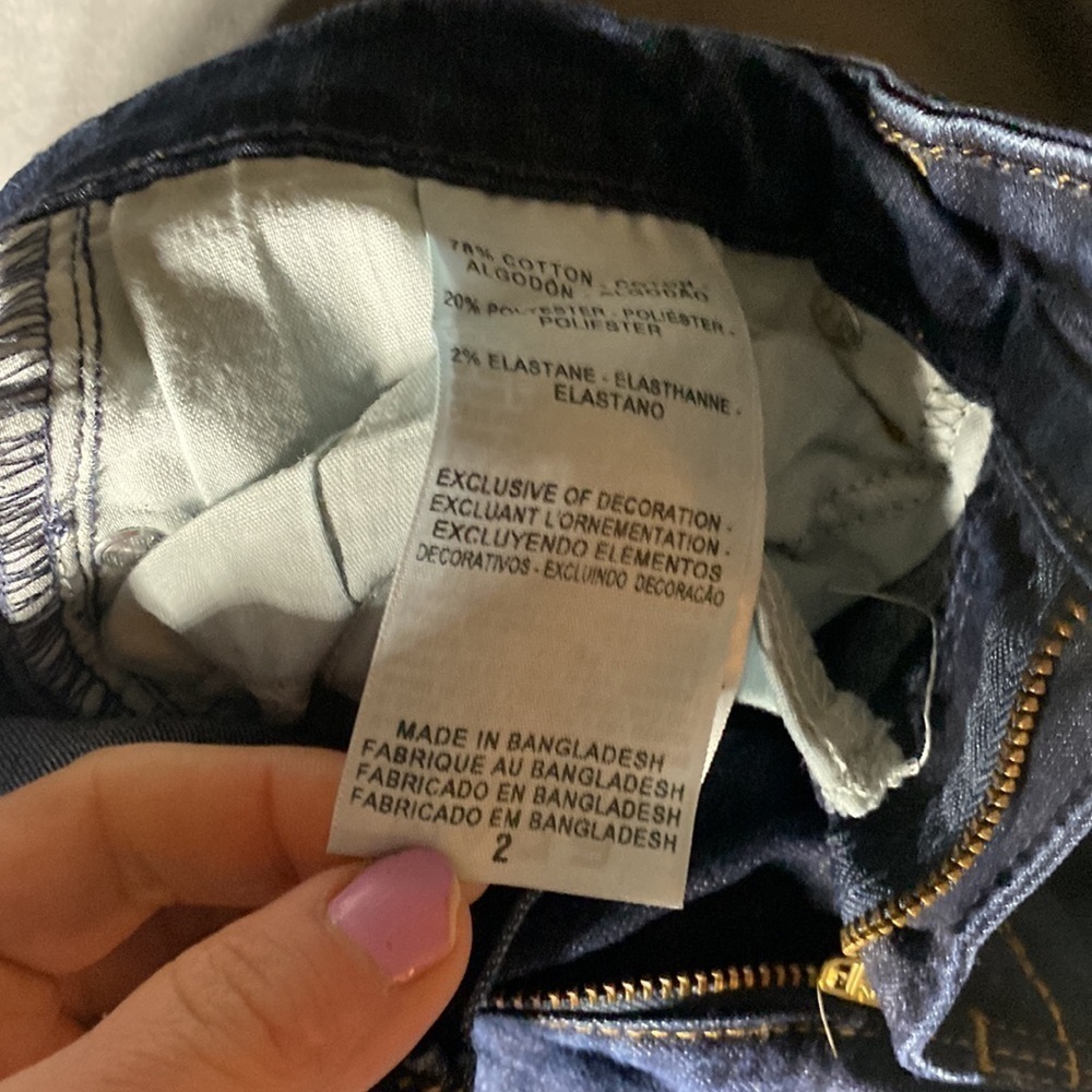 Denizen Levi’s carpet shorts​​​​ - Picture 3 of 5